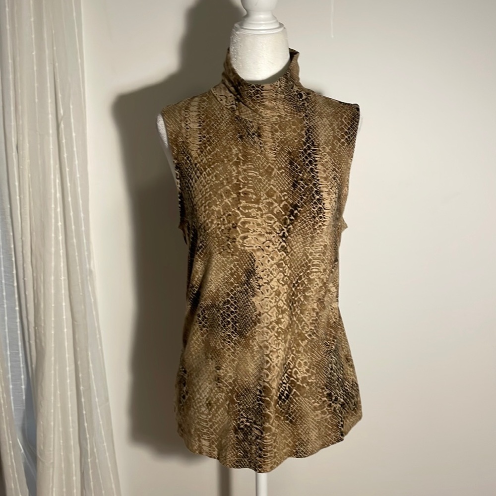 LAUREN Ralph Lauren Sleeveless TANK 
Mock Turtle 
Stretch 
Comfort
Size Large